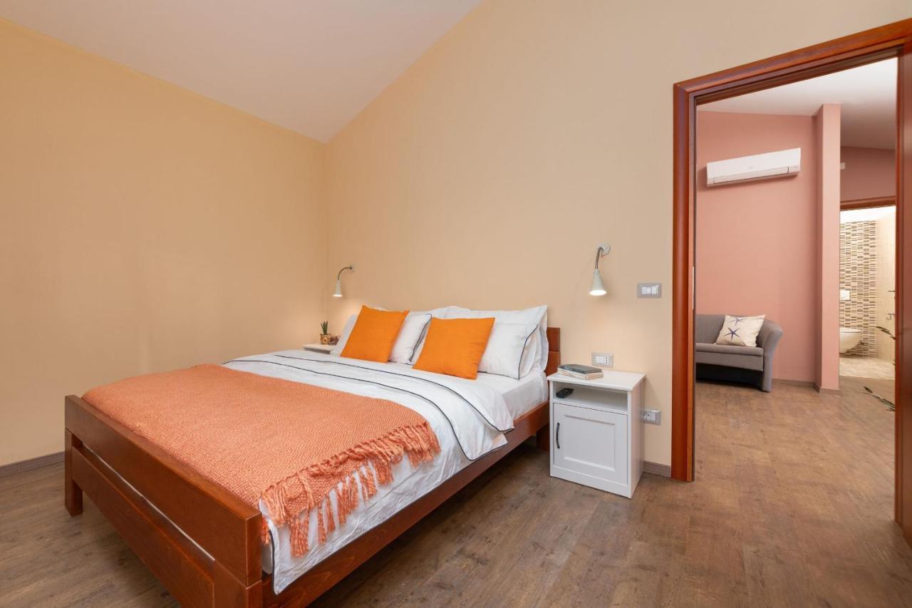 Apartment Karolina 2 ฟุนตานา ภายนอก รูปภาพ